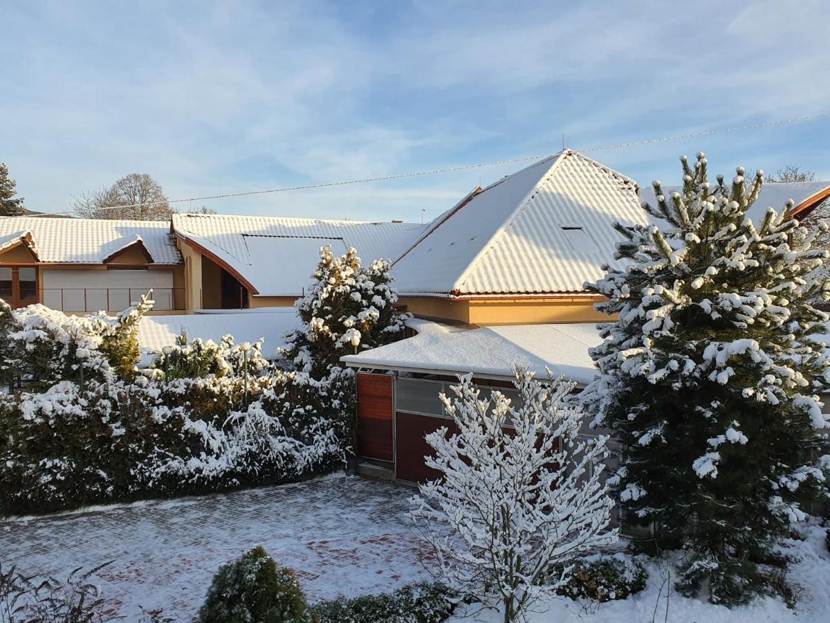 Penzion Areal Zamma Rožňava Exteriör bild